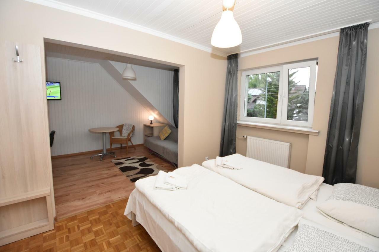 Zielone Pokoje Zielona Góra Buitenkant foto